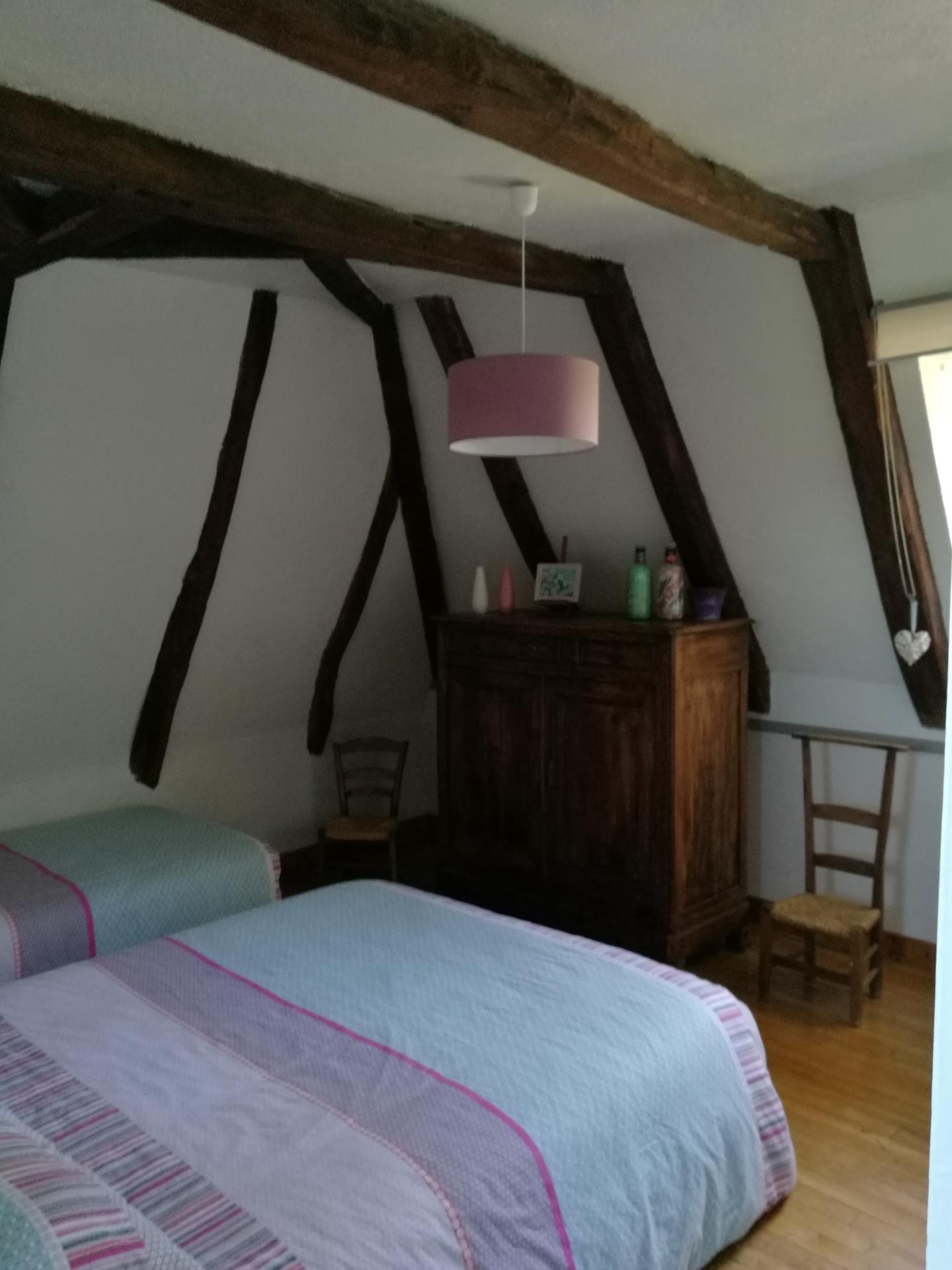 Chambre 2 à l'étage